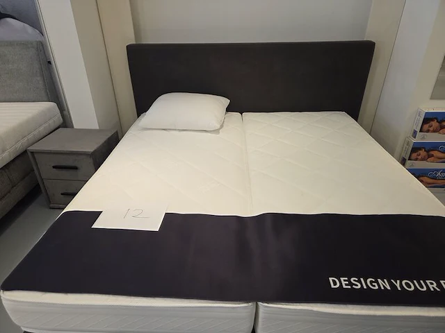 2x maatwerk hardbox 20 cm (90x200 cm) met twee matrassen, hoofdbord 180 cm in leerlook - afbeelding 3 van  4