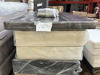2x maatwerk hardbox 20 cm (90x200 cm) met twee matrassen, hoofdbord 180 cm in leerlook - afbeelding 4 van  4