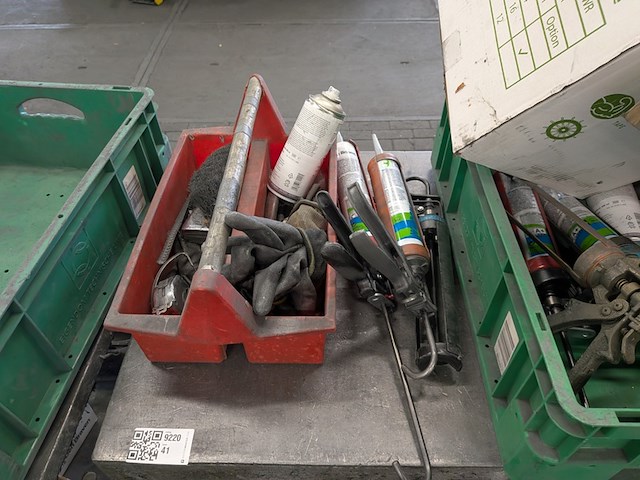 2x magazijnwagen met inhoud - afbeelding 7 van  12
