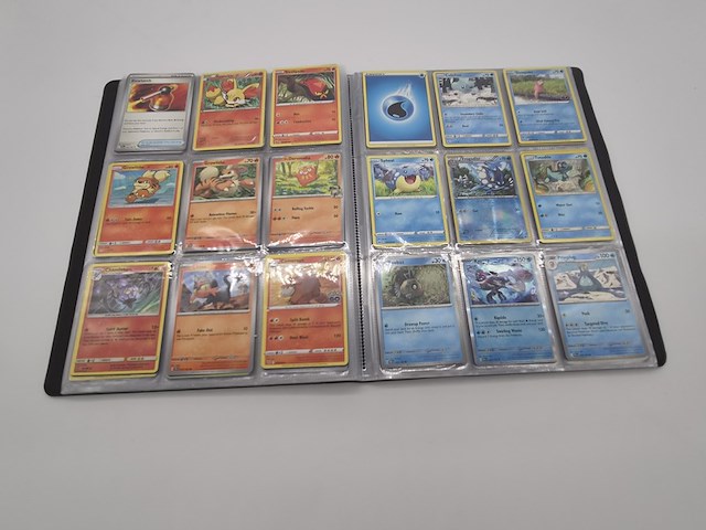 2x mappen met pokémon kaarten + stapel pokémon kaarten - afbeelding 16 van  33