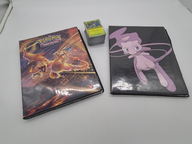 2x mappen met pokémon kaarten + stapel pokémon kaarten - afbeelding 27 van  33