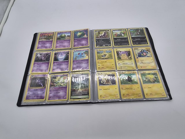 2x mappen met pokémon kaarten + stapel pokémon kaarten - afbeelding 32 van  33