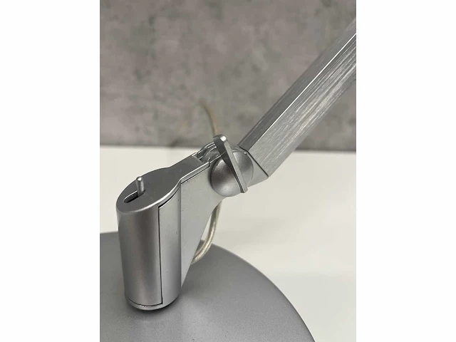 2x massive leo - design bureaulamp - afbeelding 9 van  11