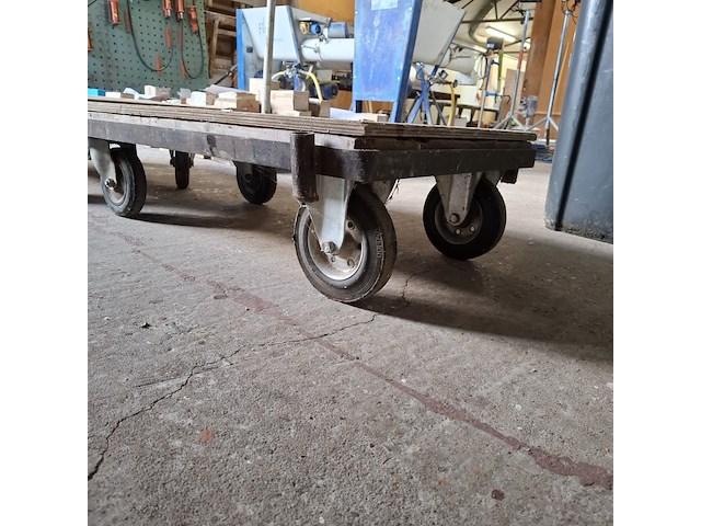 2x materiaalwagen - afbeelding 8 van  8