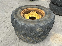 2x maximo 380/85 r24 tractorwielen met stalen 24" landbouwvelg – 8-gats - afbeelding 5 van  7
