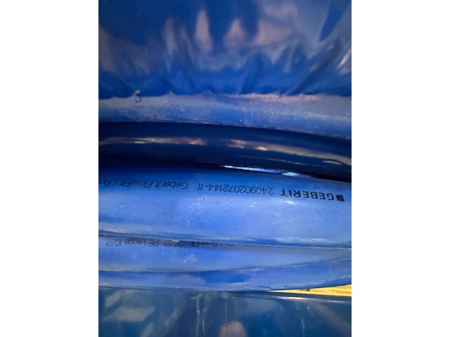 2x meerlagenbuis, geberit flowfit, blauw, geisoleerd - afbeelding 3 van  6