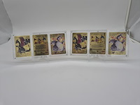 2x metalen pokémon charizard kaarten in luxe acryl display