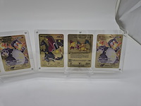2x metalen pokémon charizard kaarten in luxe acryl display - afbeelding 3 van  6
