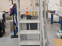 2x metalen stelling - afbeelding 1 van  5