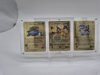 2x metalen venusaur, charizard en blastoise (base set) pokémon kaarten in acryl display - afbeelding 6 van  11