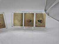 2x metalen venusaur, charizard en blastoise (base set) pokémon kaarten in acryl display - afbeelding 9 van  11