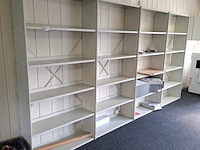 2x metalen wandstelling met inhoud - afbeelding 4 van  5