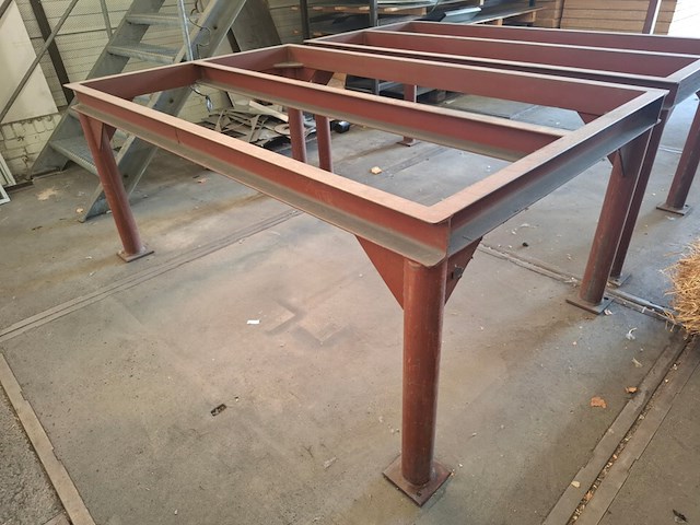 2x metalen werktafel - afbeelding 3 van  3