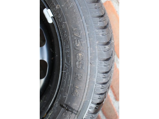 2x michelin 14 inch autoband met velg - afbeelding 6 van  11