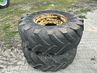 2x michelin xm27 18.4 r26 tractorwielen – 26" 10-gats stalen velgen - afbeelding 3 van  3