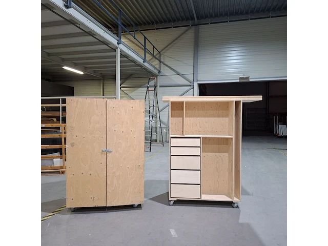2x mobiele werkplaatskast - afbeelding 1 van  9