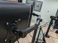 2x monitor op arm philips, 24e1n11, bouwjaar 2024 - afbeelding 2 van  5