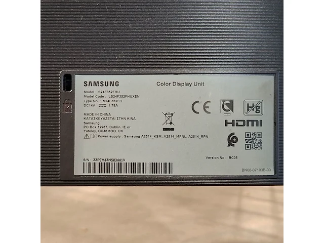 2x monitor, samsung & tft - afbeelding 3 van  5