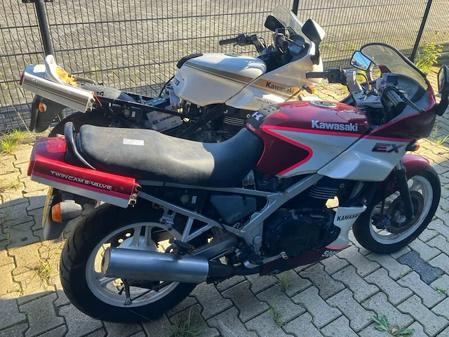 2x motors, kawasaki, gpz500s/ex500, 1992/1992 - afbeelding 1 van  10