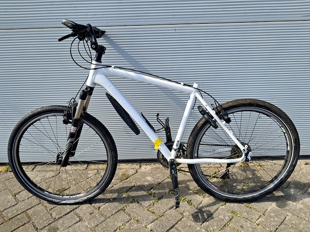 2x mountainbike, wit - afbeelding 5 van  20