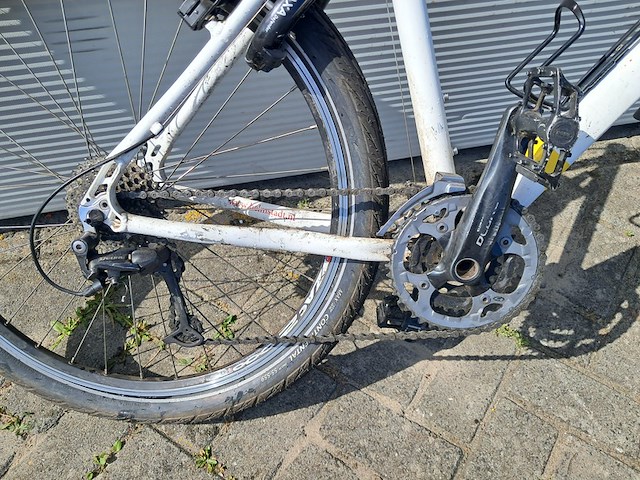 2x mountainbike, wit - afbeelding 10 van  20