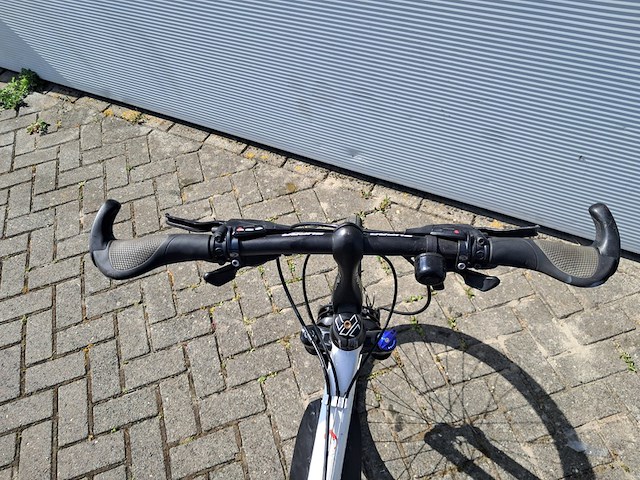 2x mountainbike, wit - afbeelding 11 van  20