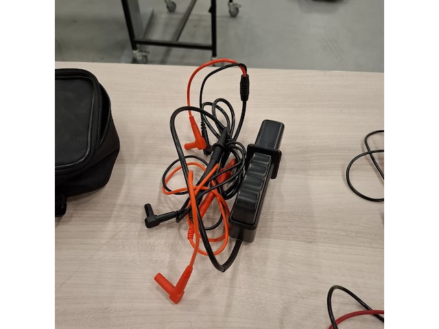 2x multimeter fluke en biltema - afbeelding 4 van  7