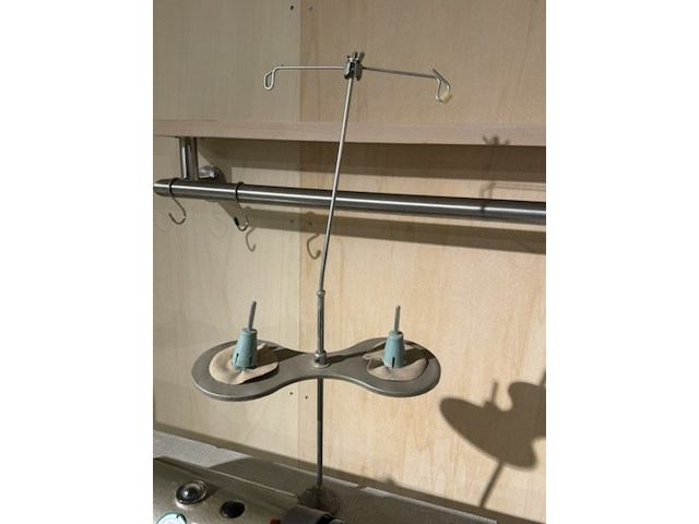 2x naaimachine mitsubishi en adler, db-130gm en 1098-12 - afbeelding 4 van  9
