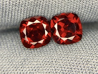 2x natuurlijke rhodolite garnet | totaal 5.40ct, rood - afbeelding 1 van  1
