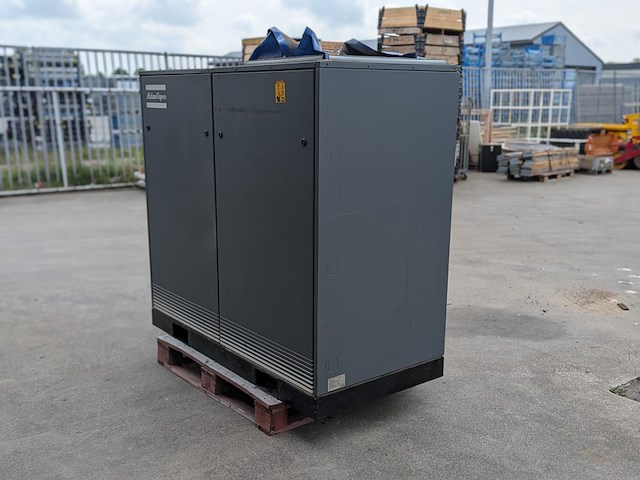 2x olie-geïnjecteerde schroefcompressor, atlas copco, ga30 & ga7ff, incl. persluchttank - afbeelding 13 van  23