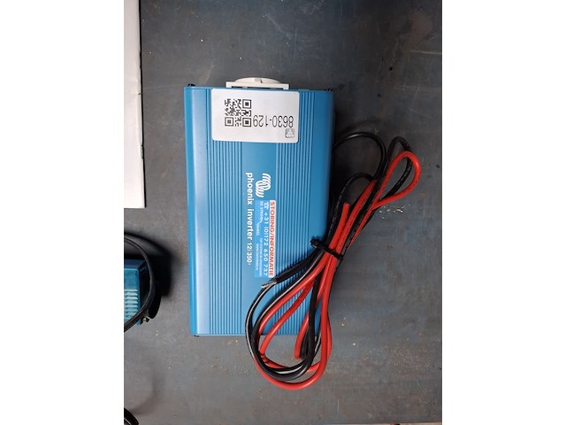 2x omvormer 12/230v, o.a. victron energy - afbeelding 2 van  5