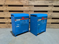 2x omvormer/acculader, victron energy, multiplus 24/5000/120 - afbeelding 1 van  8