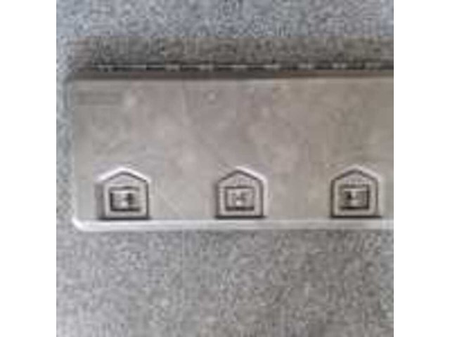 2x onderbouwkist en diverse vrachtwagen benodigdheden en onderdelen , o.a. daken, jost , 2025 - afbeelding 7 van  13