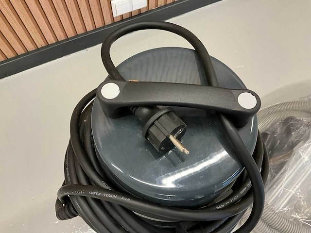 2x ongebruikt industriële stofzuiger - afbeelding 4 van  16