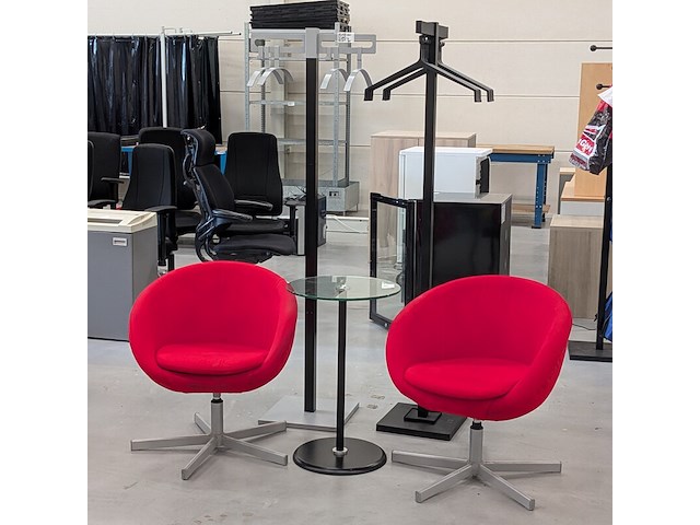 2x ontvangststoel met bijzettafel en 2x kapstok - afbeelding 1 van  9