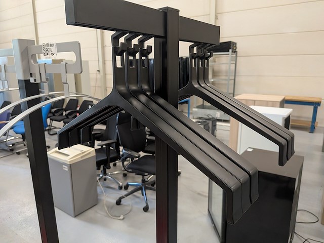 2x ontvangststoel met bijzettafel en 2x kapstok - afbeelding 8 van  9