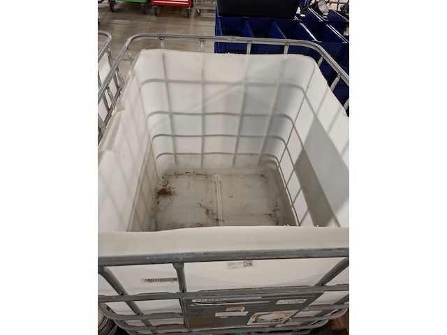2x opengewerkte ibc container - afbeelding 4 van  4