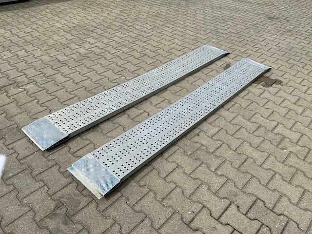 2x oprijplank - afbeelding 3 van  4