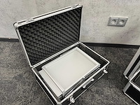 2x opvouwbare folder display met koffer - afbeelding 2 van  8