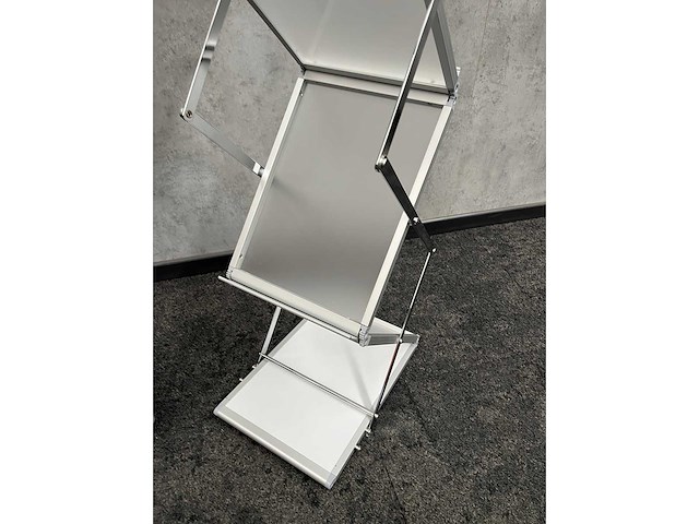 2x opvouwbare folder display met koffer - afbeelding 4 van  8