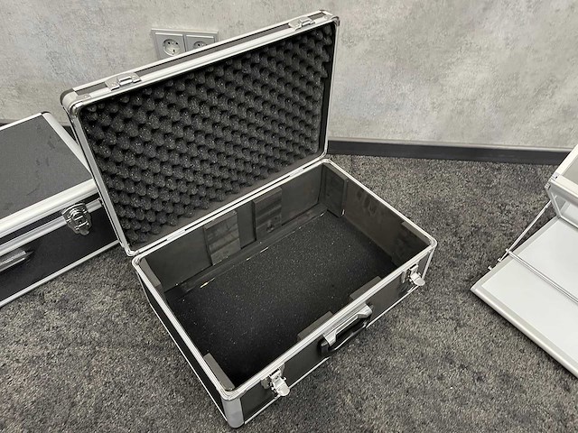 2x opvouwbare folder display met koffer - afbeelding 7 van  8