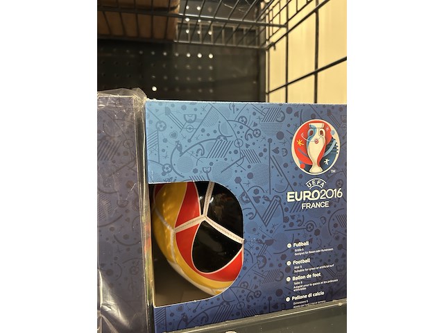 2x originele voetbal uefa, euro2016 - afbeelding 2 van  4