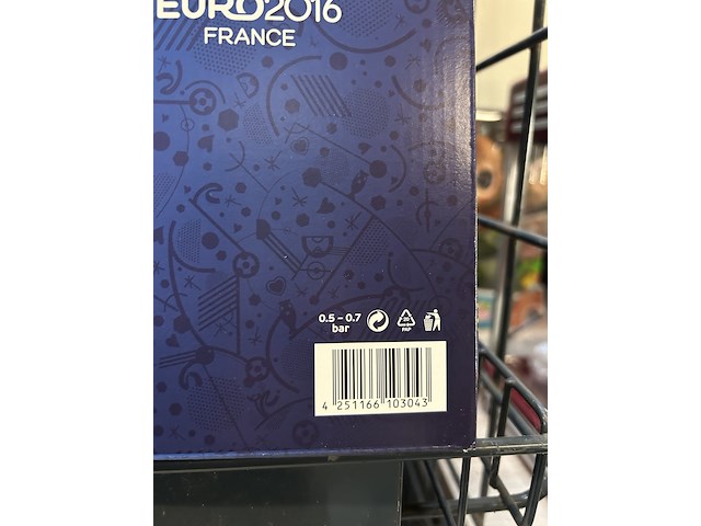 2x originele voetbal uefa, euro2016 - afbeelding 4 van  4