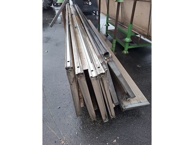 2x overheaddeur in onderdelen - afbeelding 6 van  9