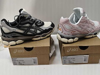 2x paar running shoes dames en heren, asics - afbeelding 1 van  9
