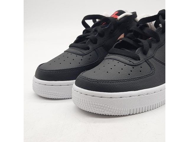 2x paar schoenen, nike, o.a. air force 1 - afbeelding 2 van  8