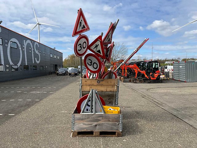 2x pallet diverse verkeersborden - afbeelding 5 van  9