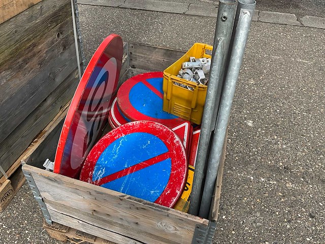 2x pallet diverse verkeersborden - afbeelding 7 van  9