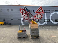 2x pallet diverse verkeersborden - afbeelding 2 van  7