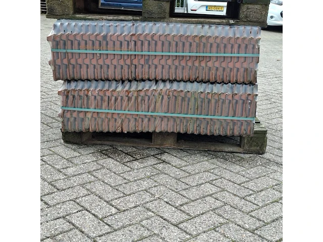 2x pallet met dakpannen nibra, zwart - afbeelding 8 van  11